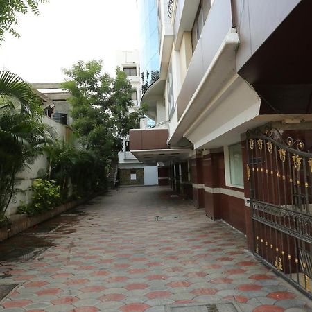 Hotel Ashok Residency Ченай Екстериор снимка