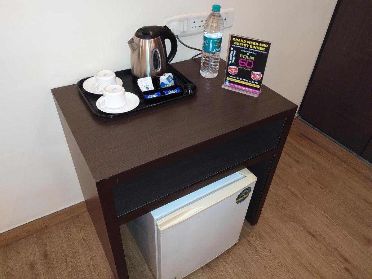 Hotel Ashok Residency Ченай Екстериор снимка