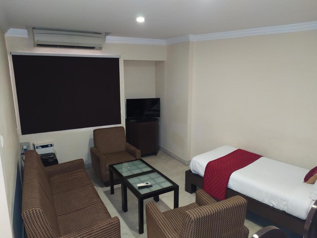 Hotel Ashok Residency Ченай Екстериор снимка