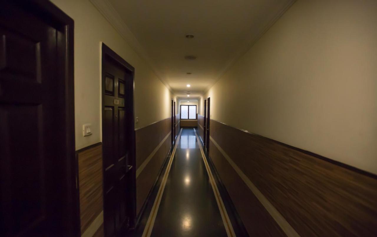 Hotel Ashok Residency Ченай Екстериор снимка