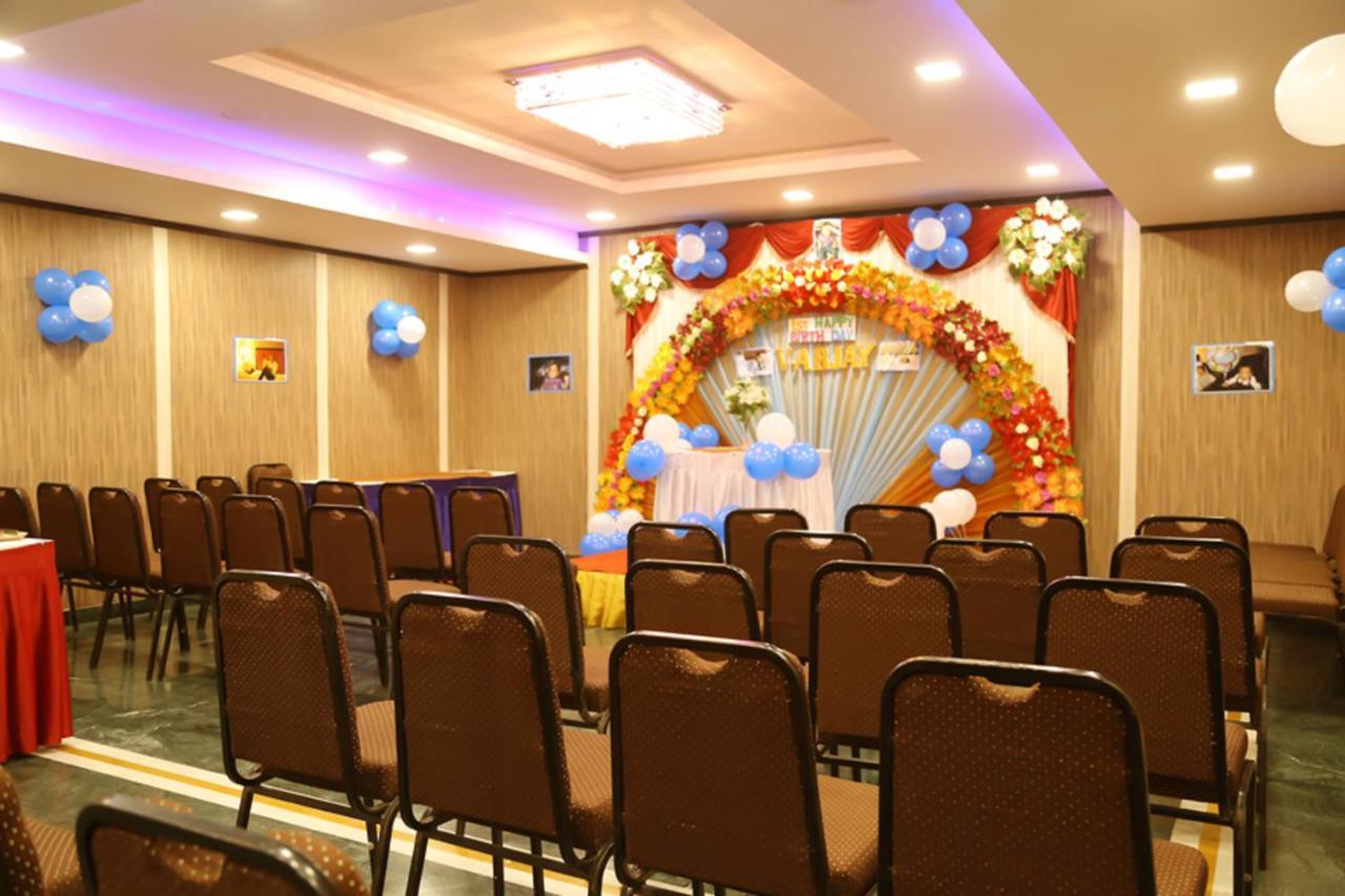 Hotel Ashok Residency Ченай Екстериор снимка