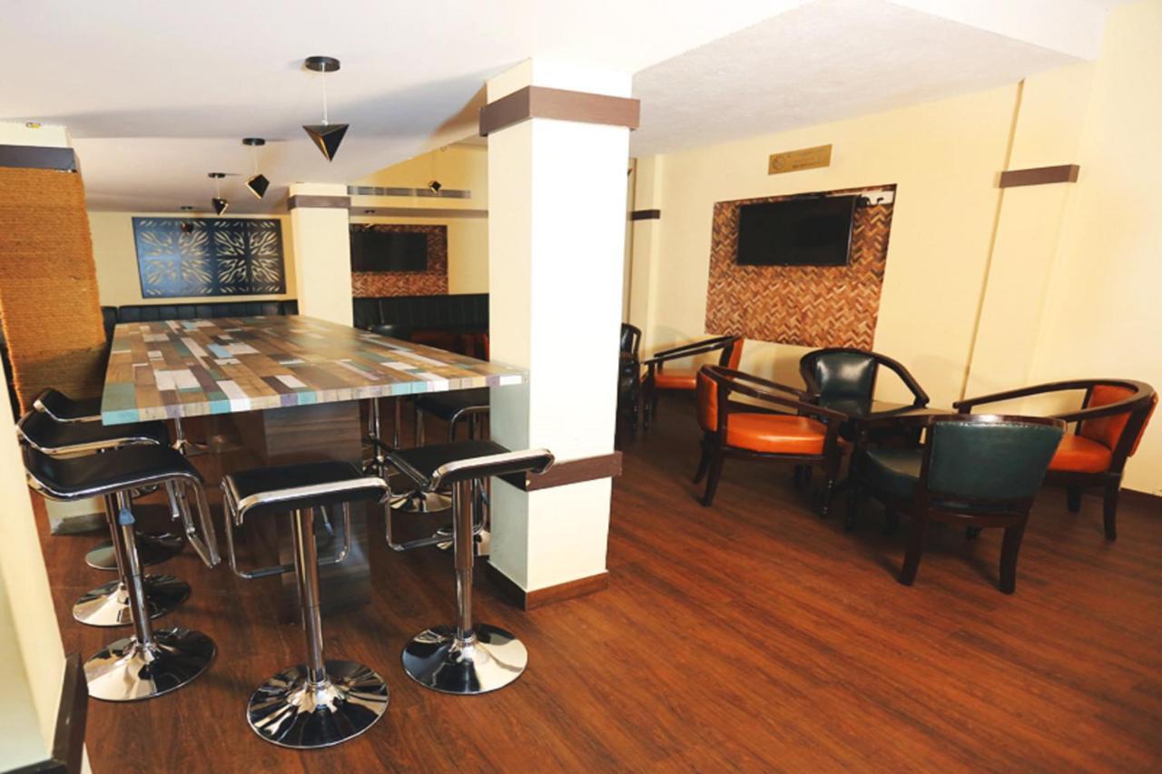 Hotel Ashok Residency Ченай Екстериор снимка